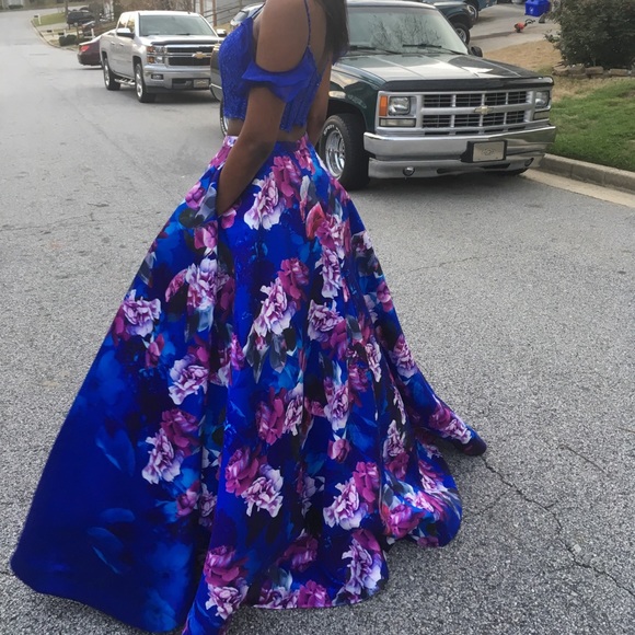 Prom Dress - Picture 4 of 6